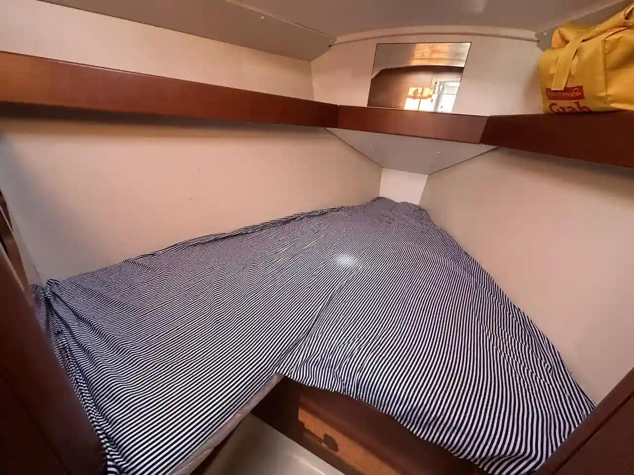2013 Beneteau Oceanis 31 image 23