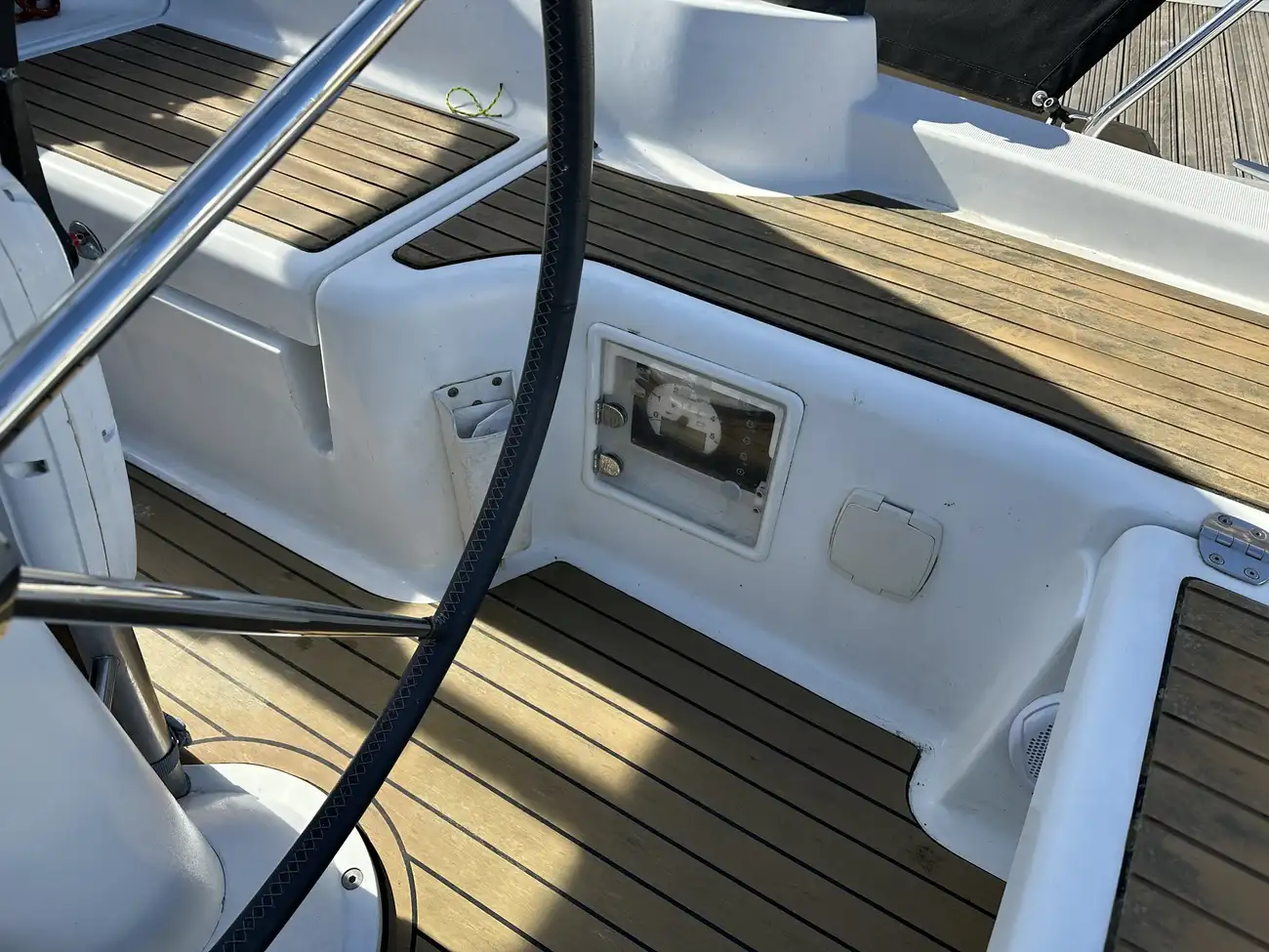 2013 Beneteau Oceanis 31 image 4