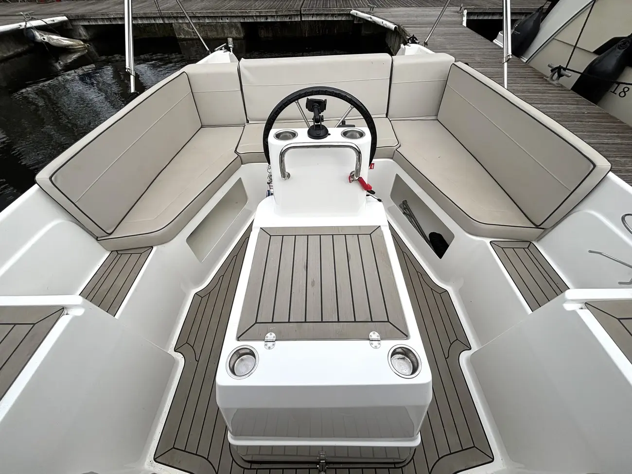 INTERBOAT INTENDER 700 2022