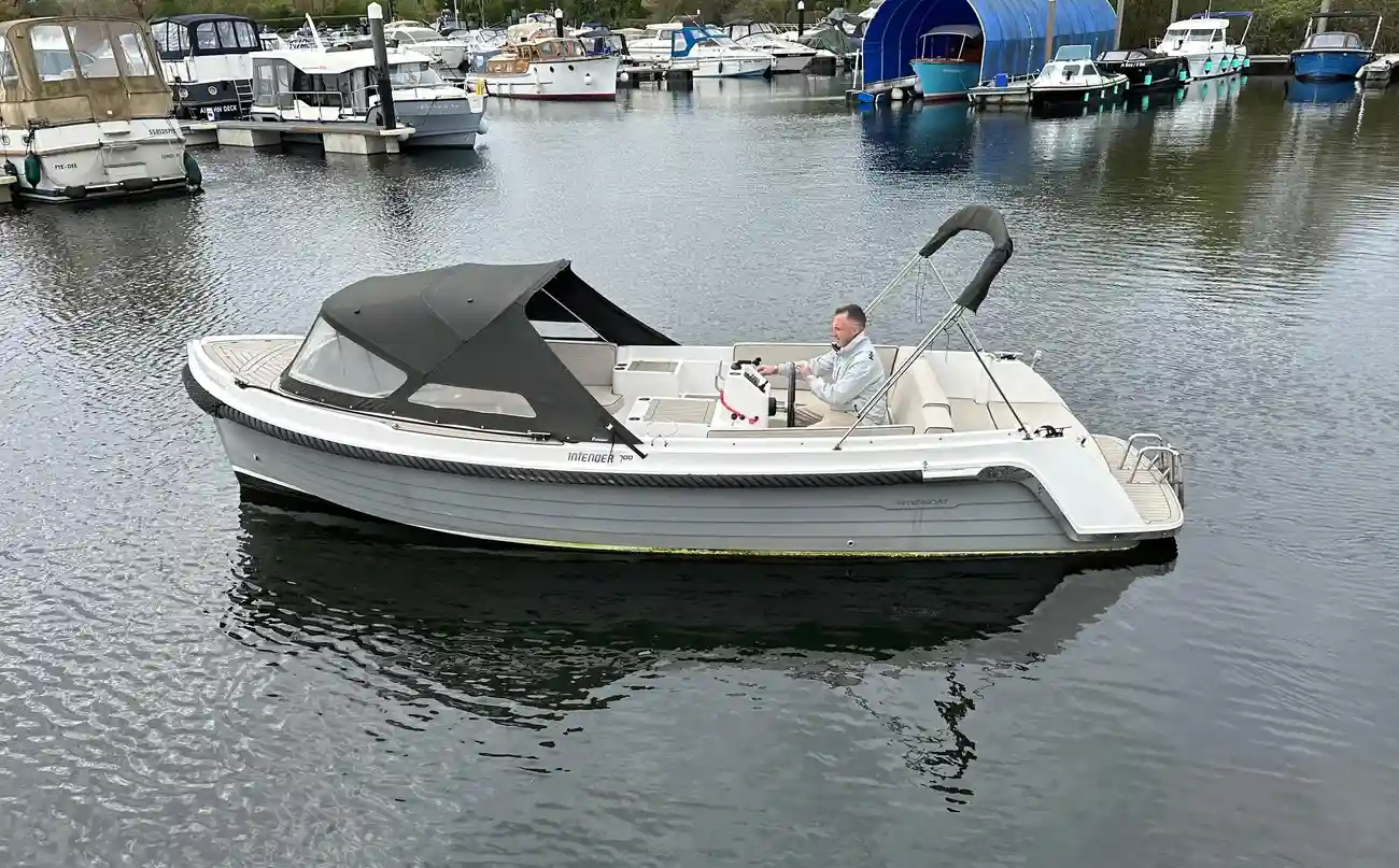 INTERBOAT INTENDER 700 2022