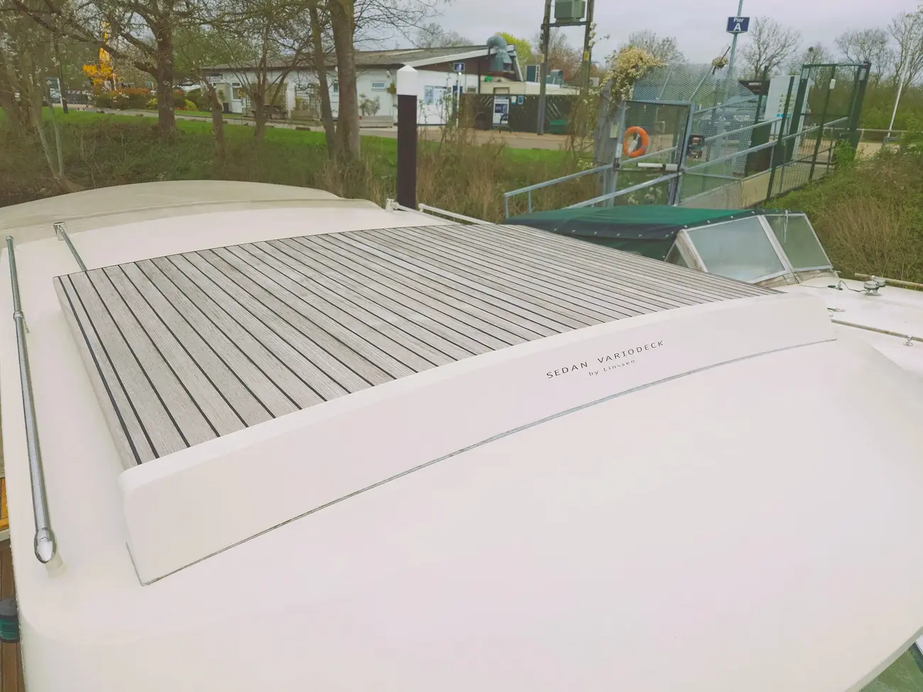 LINSSEN 29.9 SEDAN 2007