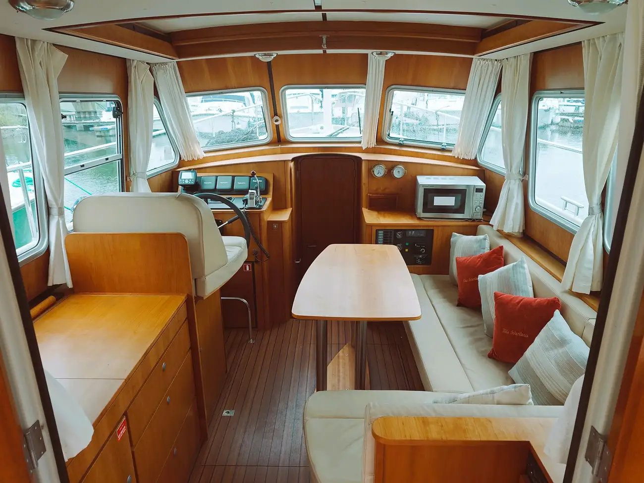 LINSSEN 29.9 SEDAN 2007