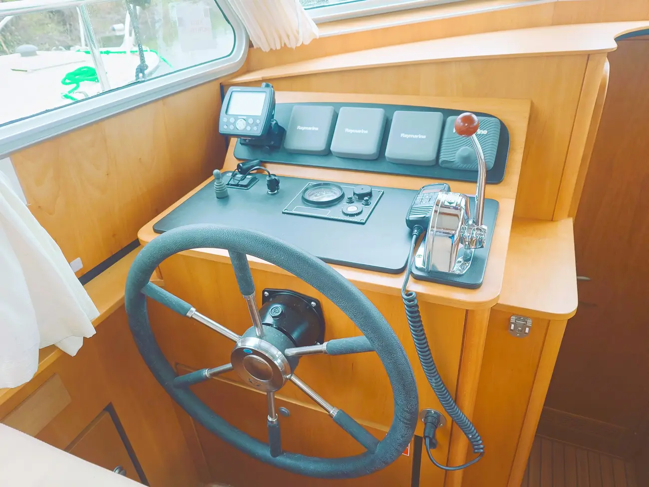 LINSSEN 29.9 SEDAN 2007