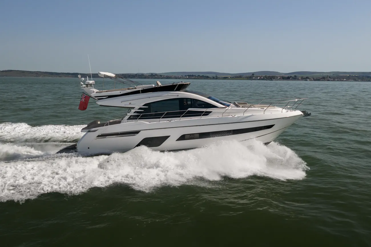 2019 Fairline Squadron 53