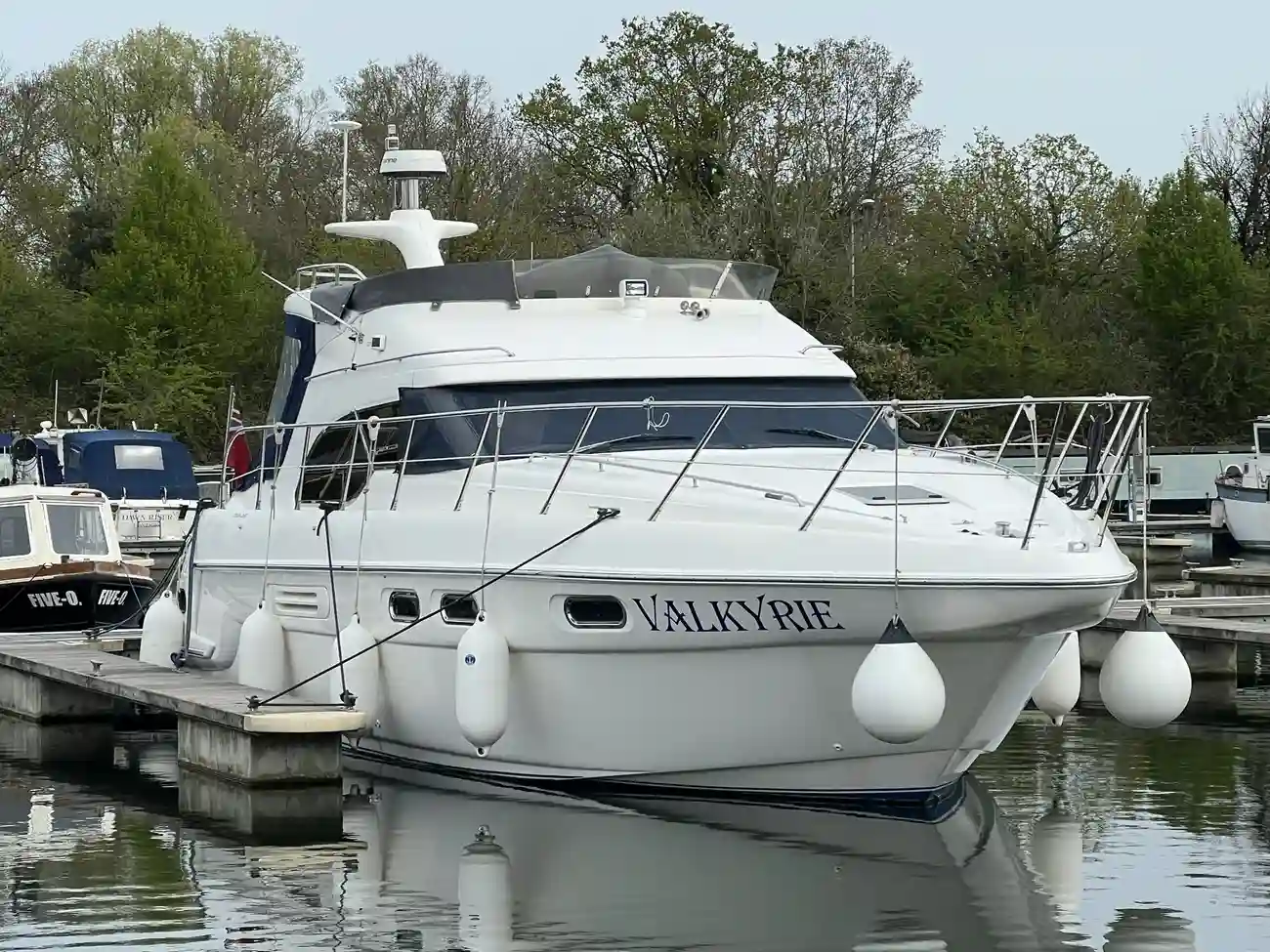 2004 Sealine F43 image 11