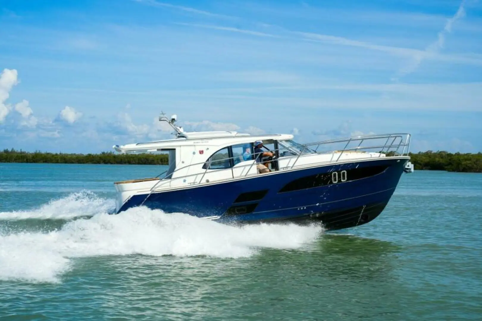 マリモ！ M-225 2025 | Monterey Boats