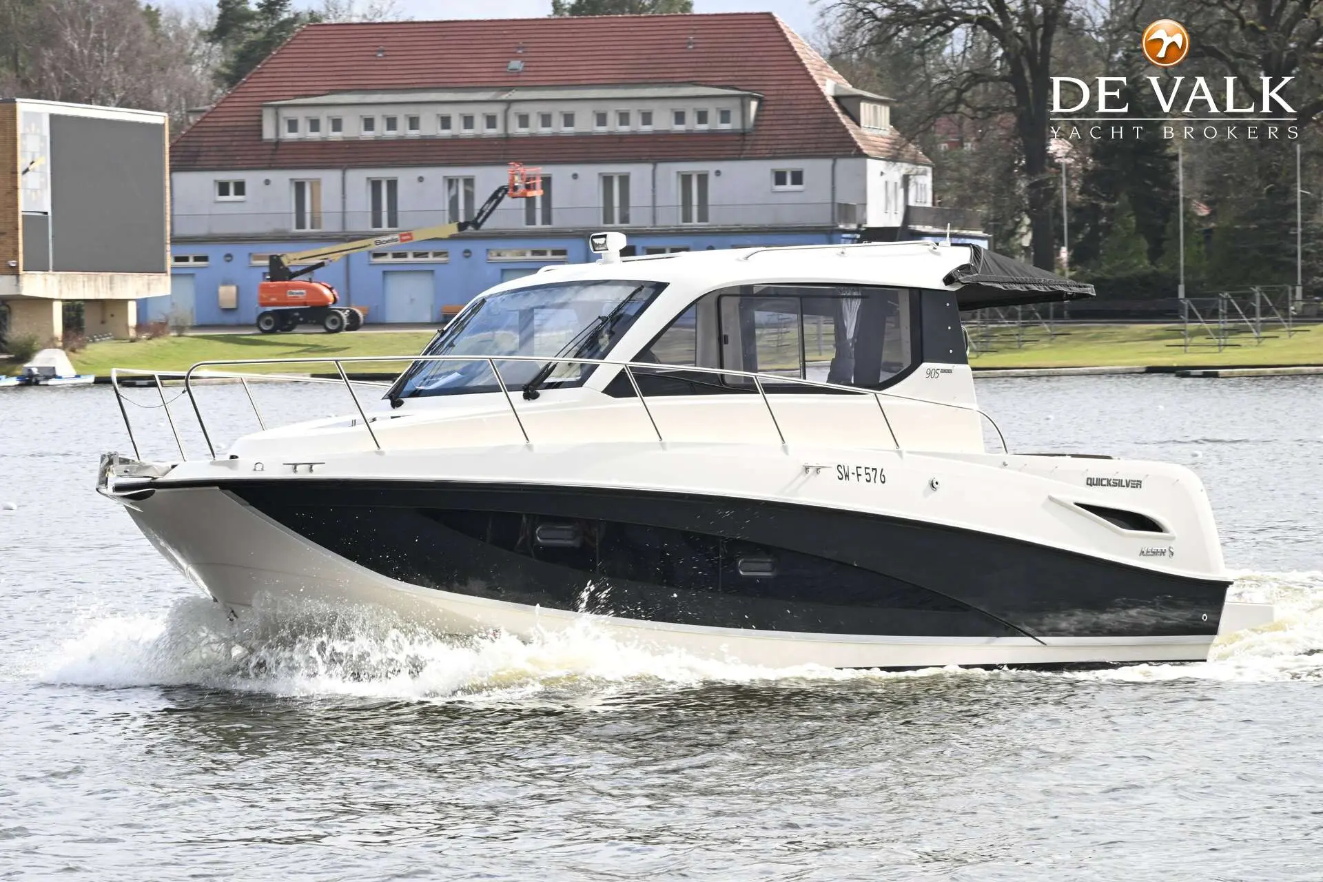 2022 Quicksilver Activ 905 Weekend for Sale in Contact