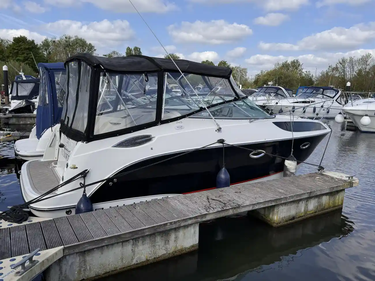 2008 Bayliner 245 Cruiser