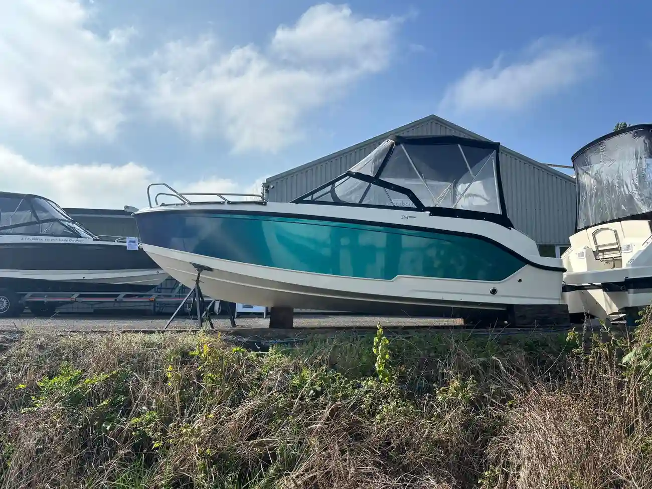 2023 Quicksilver 555 Bowrider