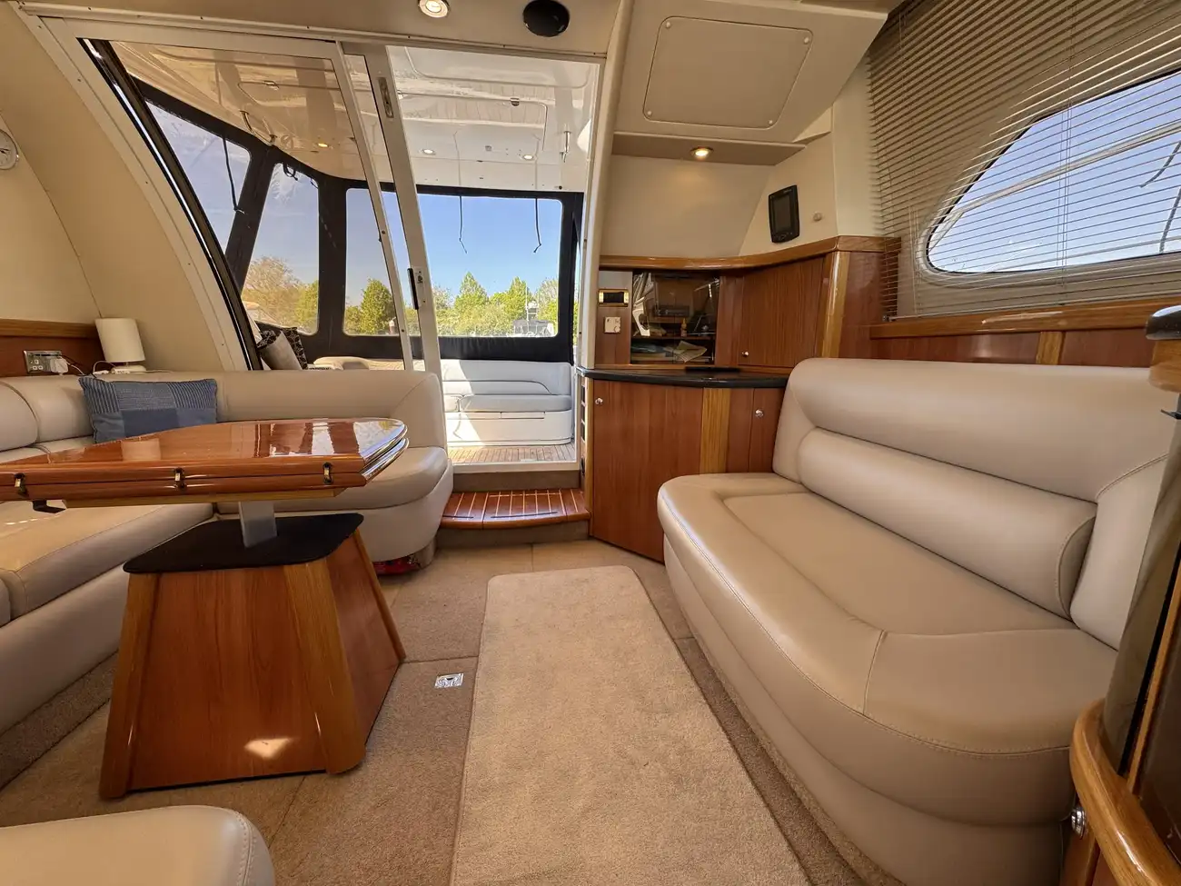 2002 Sealine F425 image 29