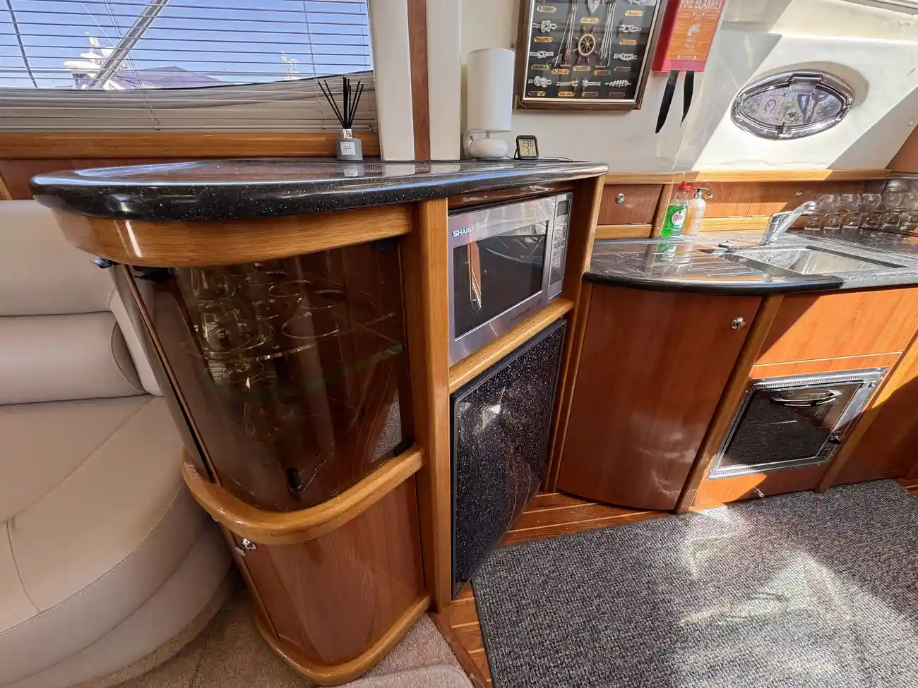 2002 Sealine F425 image 31