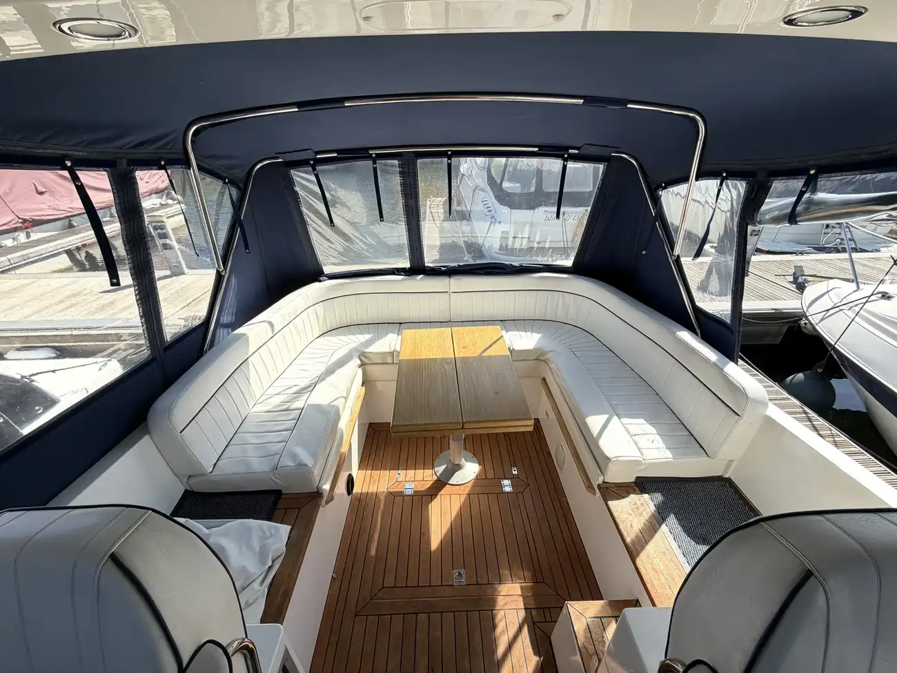 2009 Sheerline 950 Aft Cockpit image 16