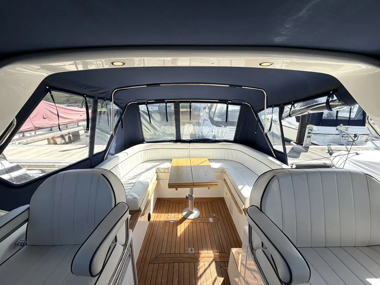 2009 Sheerline 950 Aft Cockpit image 15