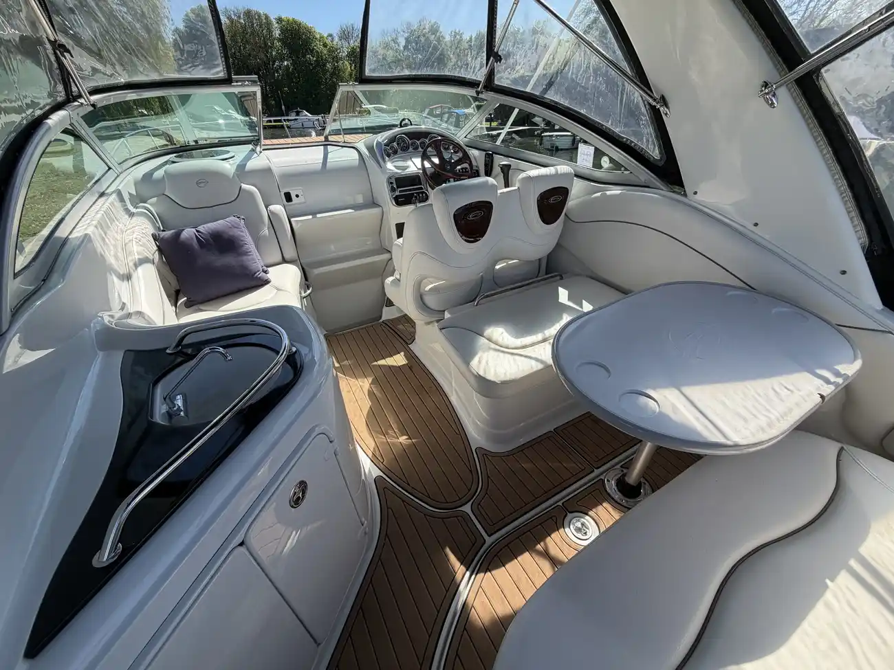 2005 Crownline 270 CR image 17