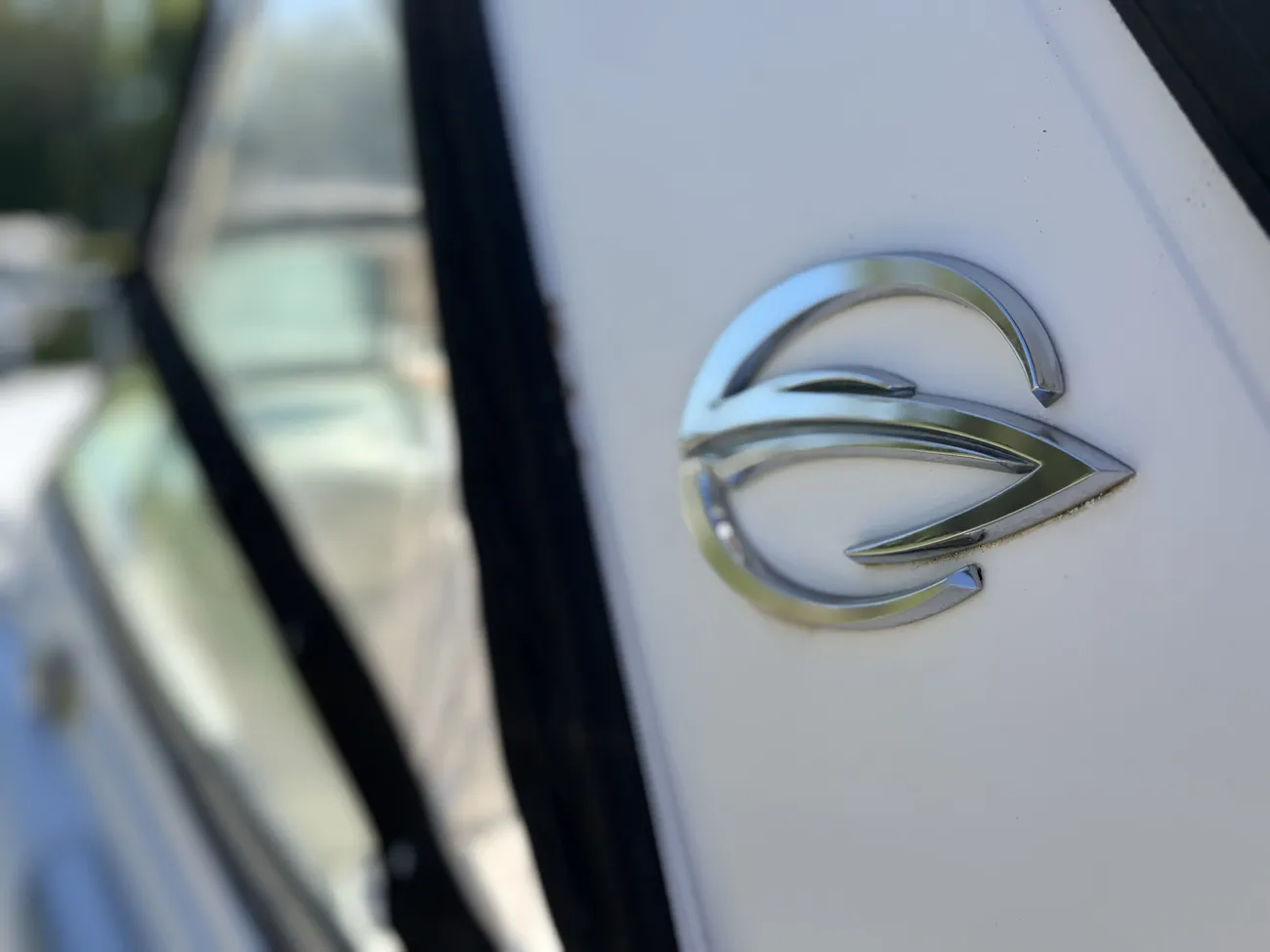 2005 Crownline 270 CR image 10
