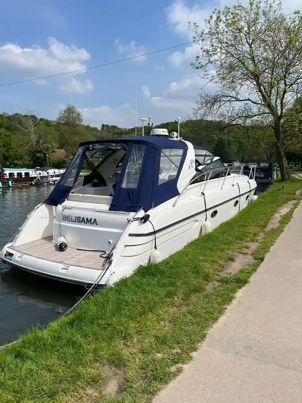 2007 Princess V42 image 8