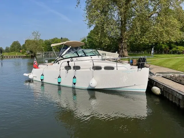 2016 Offshore 27 image 6