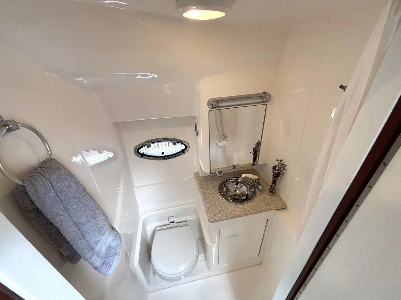 2006 Fountain 48 Express Cruiser image 72