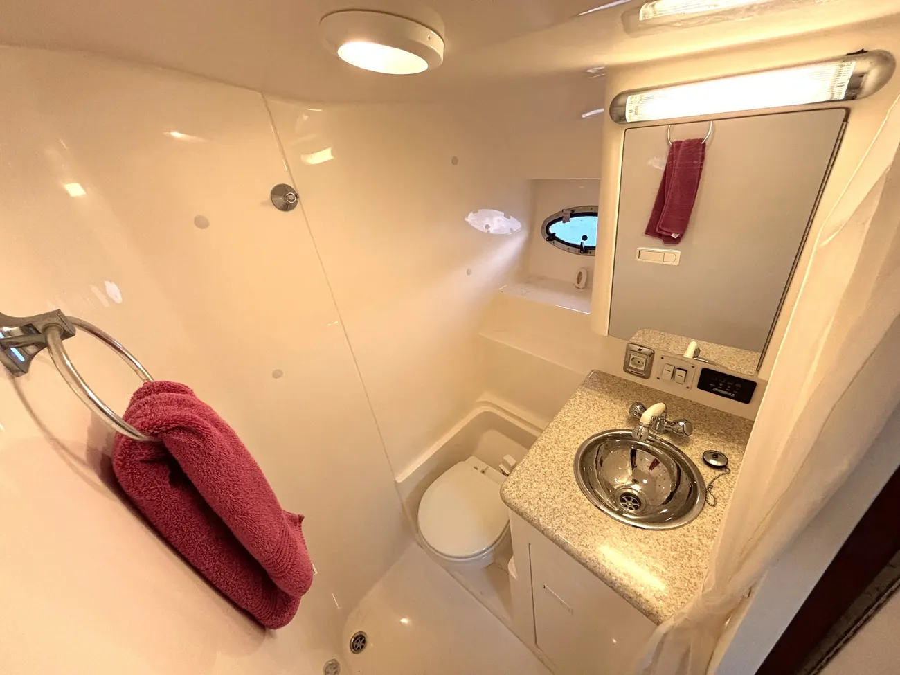 2006 Fountain 48 Express Cruiser image 69