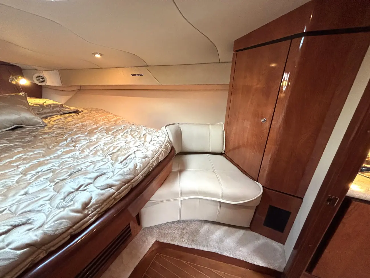 2006 Fountain 48 Express Cruiser image 67