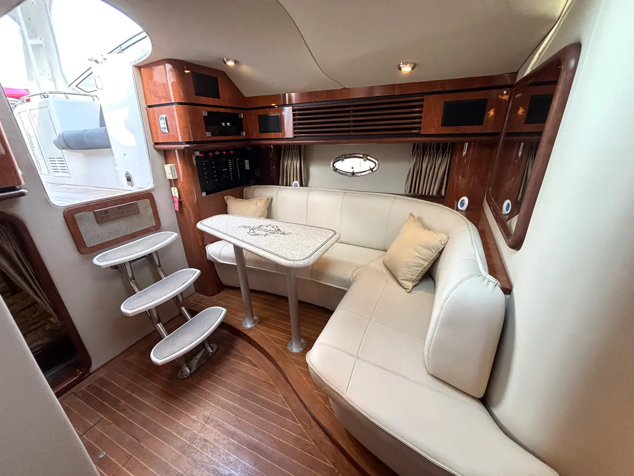 2006 Fountain 48 Express Cruiser image 54