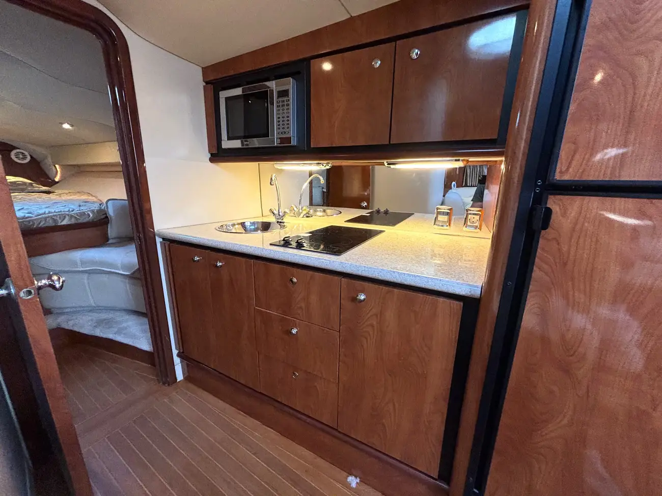 2006 Fountain 48 Express Cruiser image 57