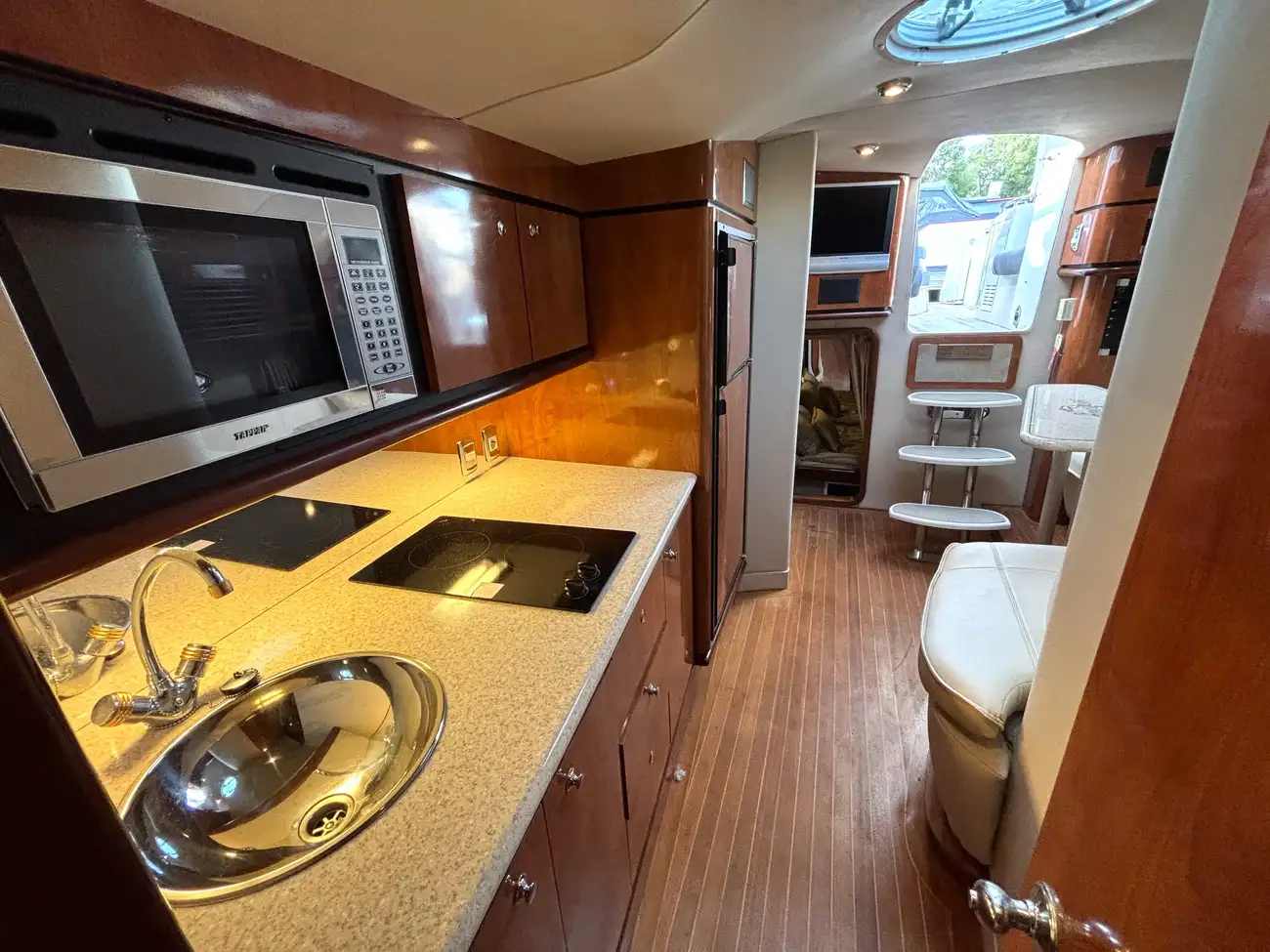2006 Fountain 48 Express Cruiser image 60