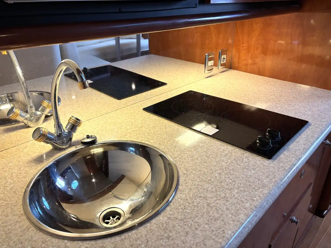 2006 Fountain 48 Express Cruiser image 74