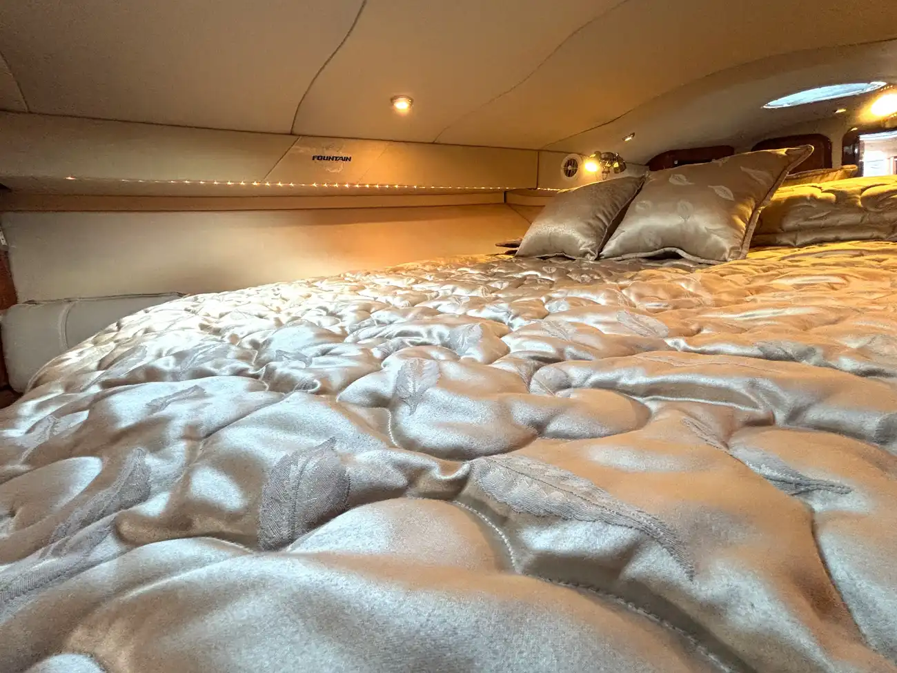 2006 Fountain 48 Express Cruiser image 76