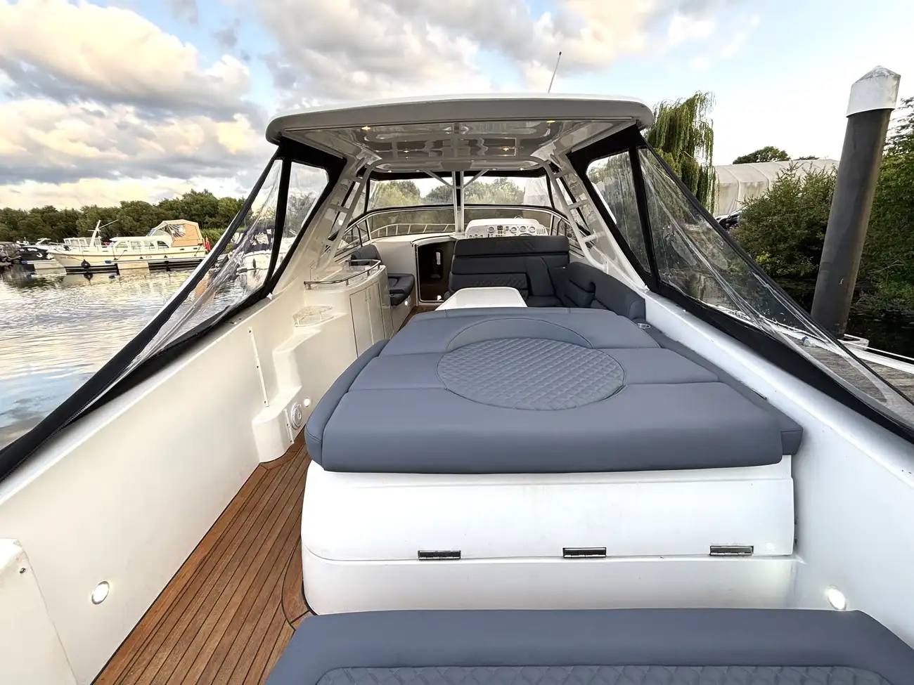2006 Fountain 48 Express Cruiser image 82