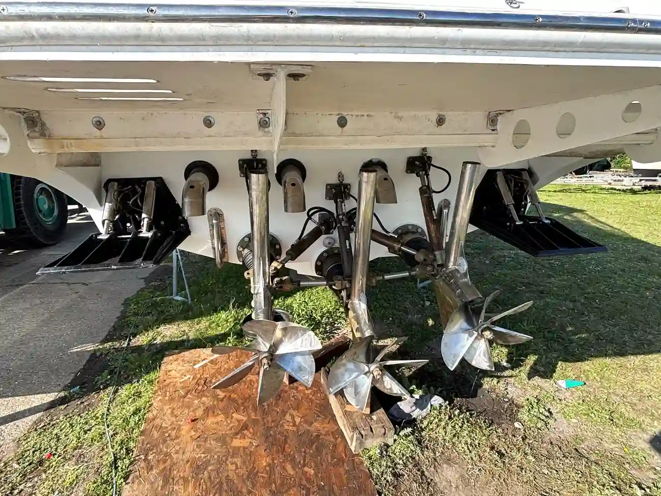 2006 Fountain 48 Express Cruiser image 91
