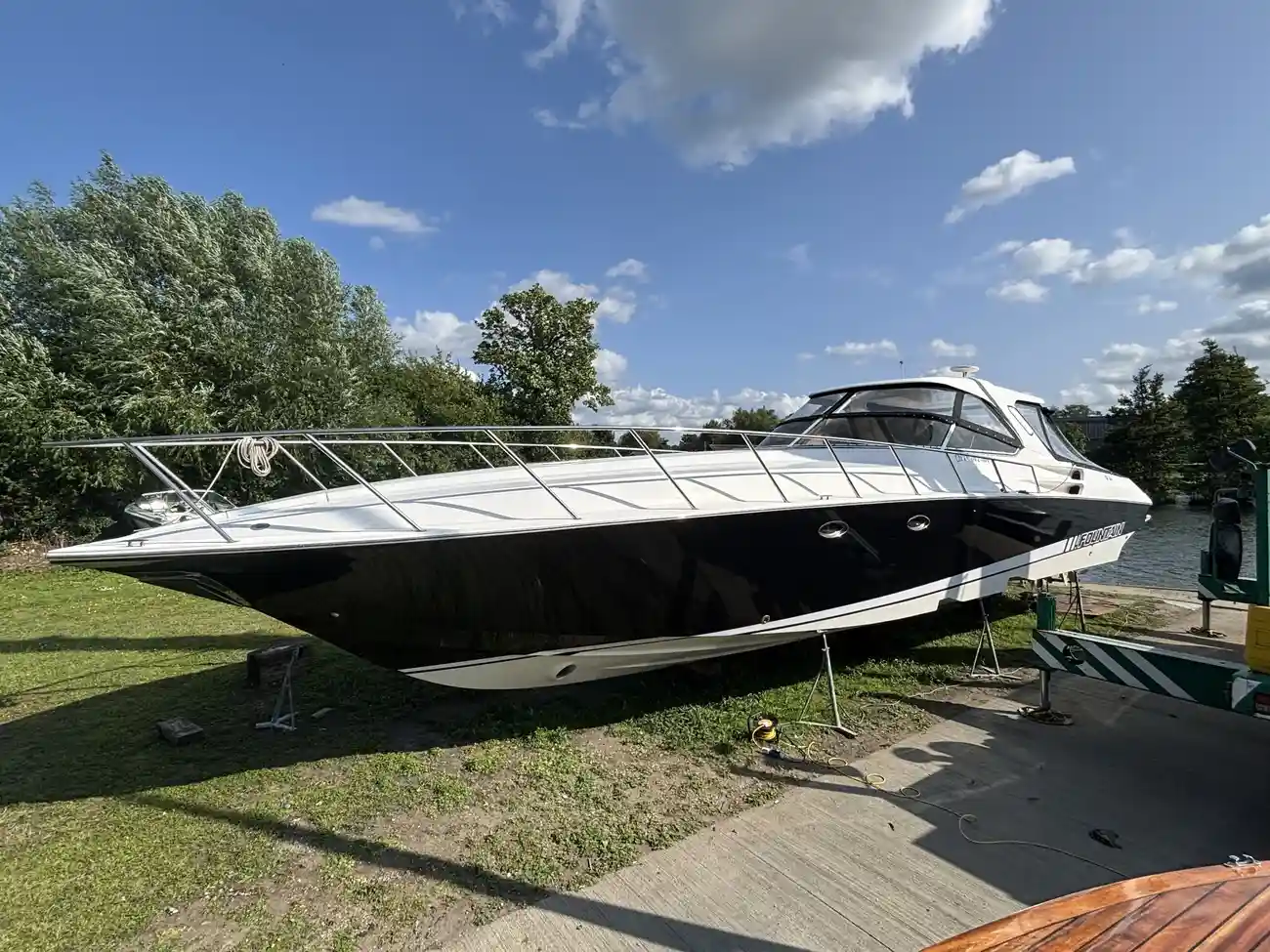 2006 Fountain 48 Express Cruiser image 102