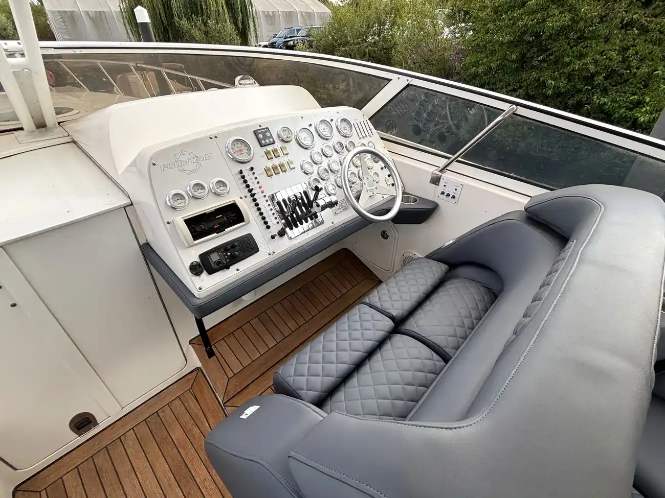 2006 Fountain 48 Express Cruiser image 44