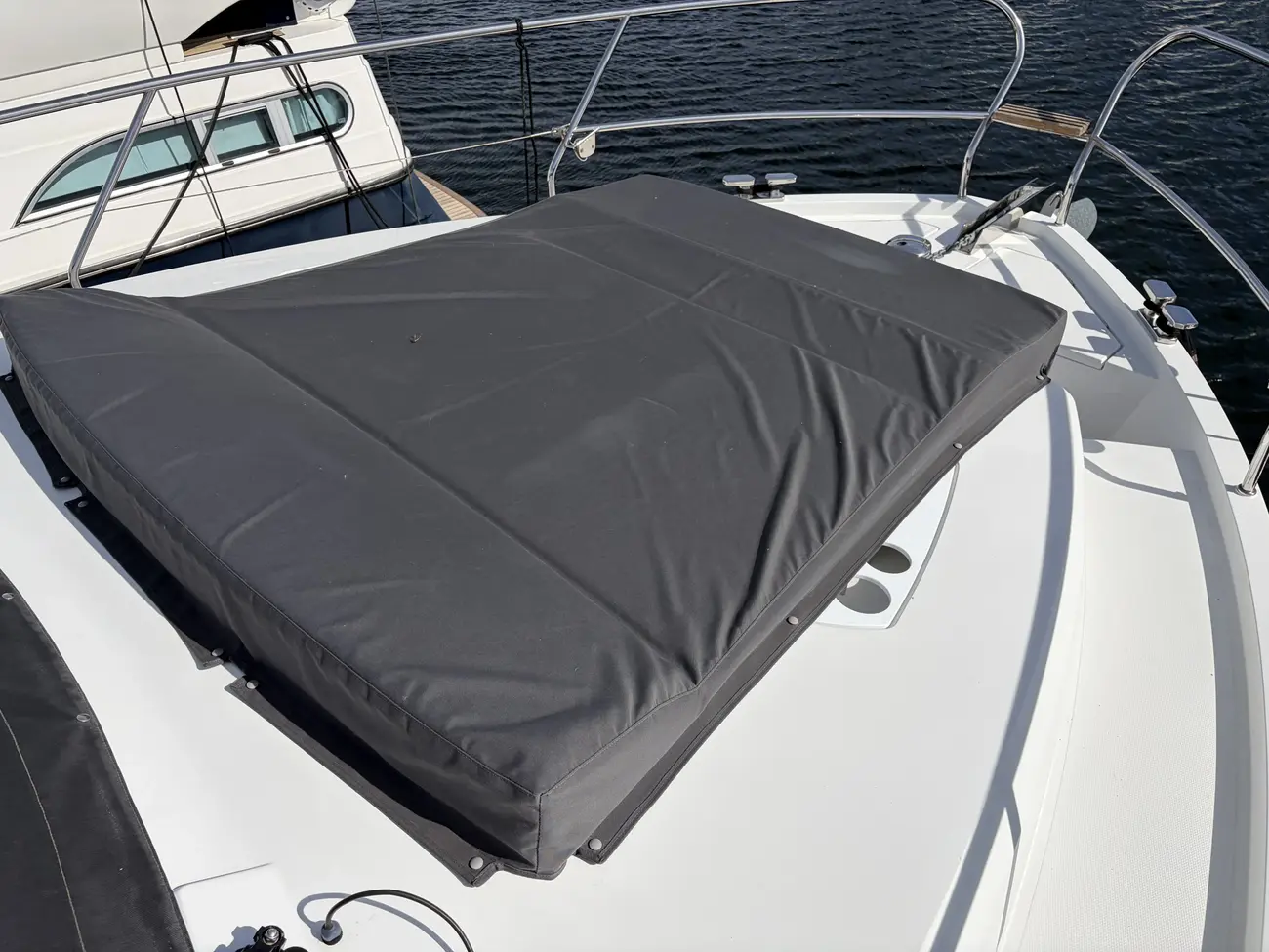 2017 Sealine C330 image 7