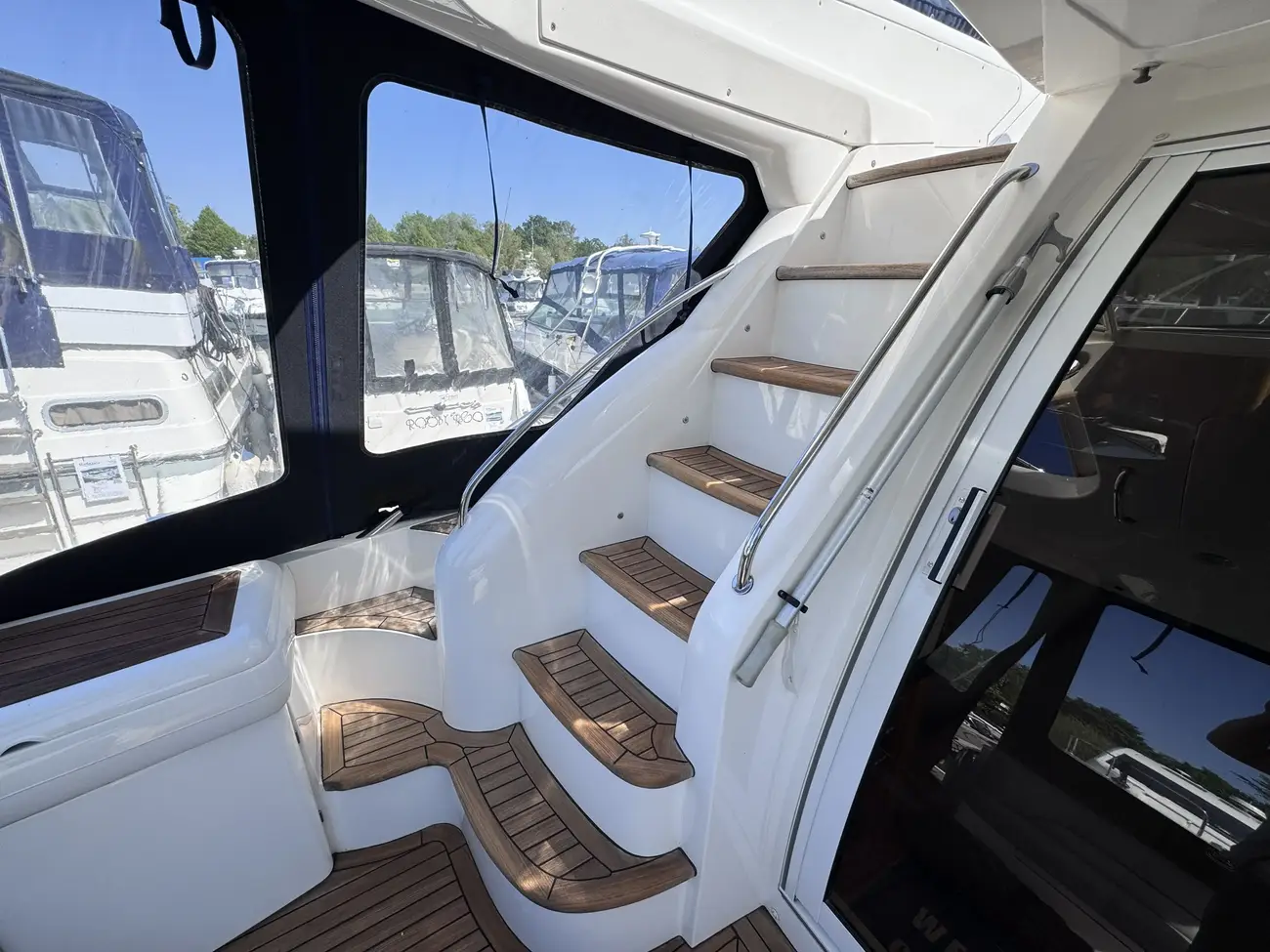 2002 Sealine F425 image 15