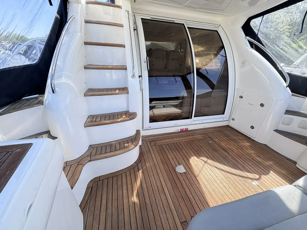 2002 Sealine F425 image 12