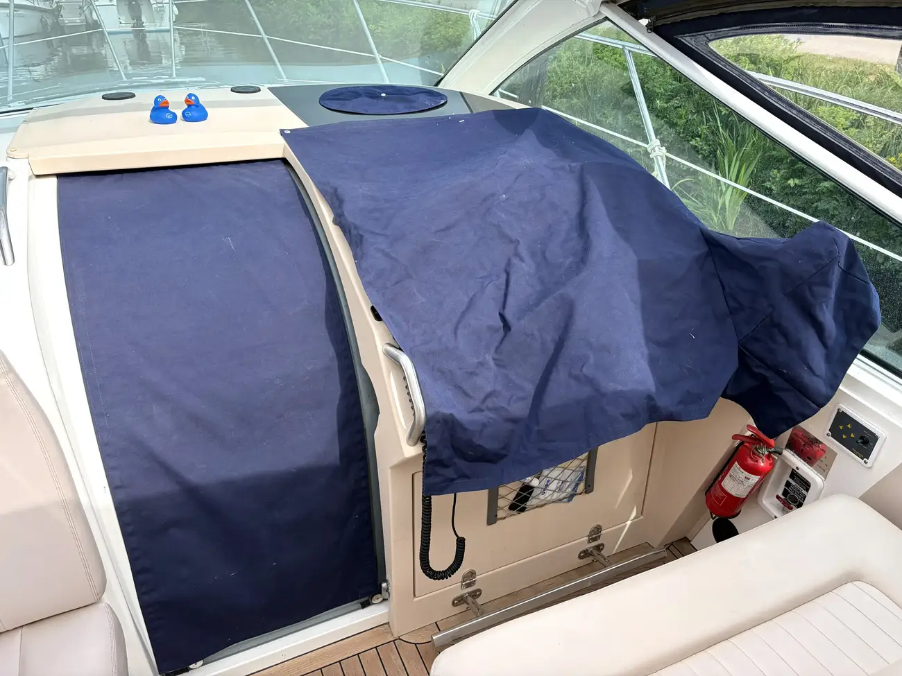2005 Sealine SC29 image 10