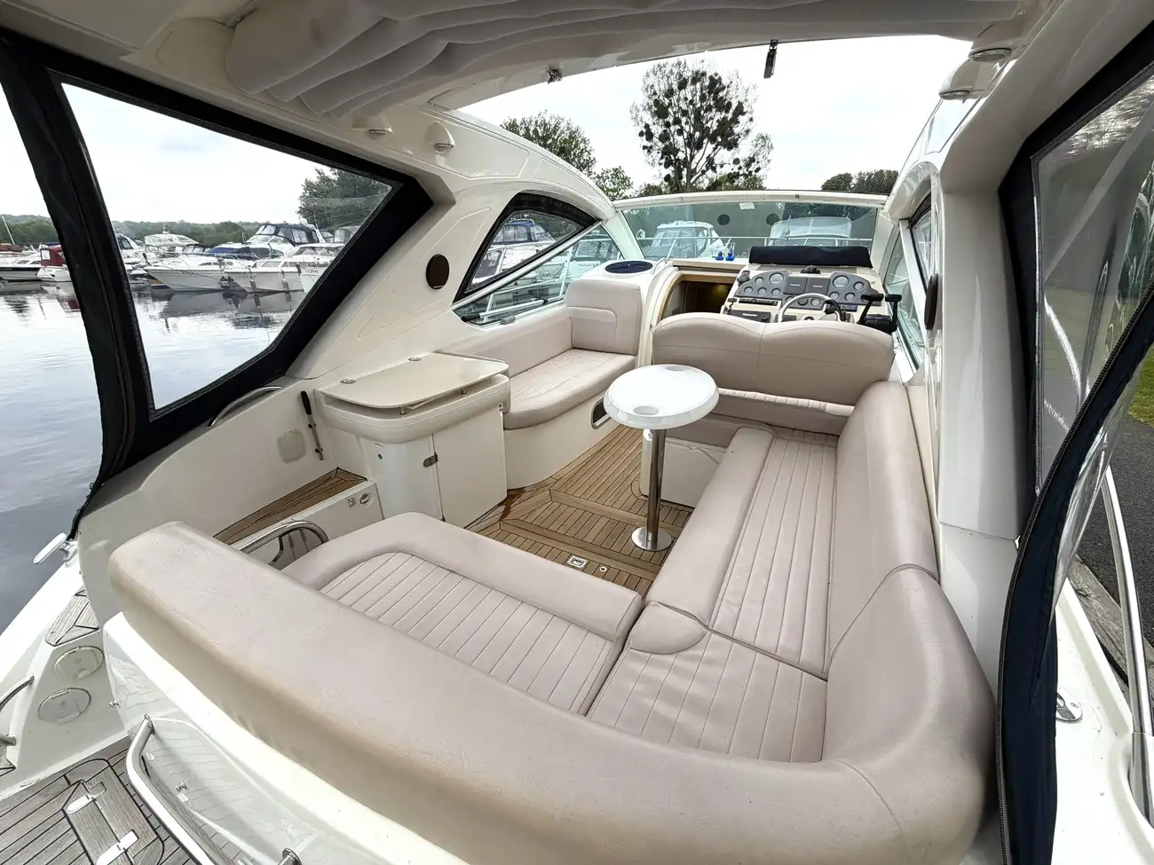 2005 Sealine SC29 image 14