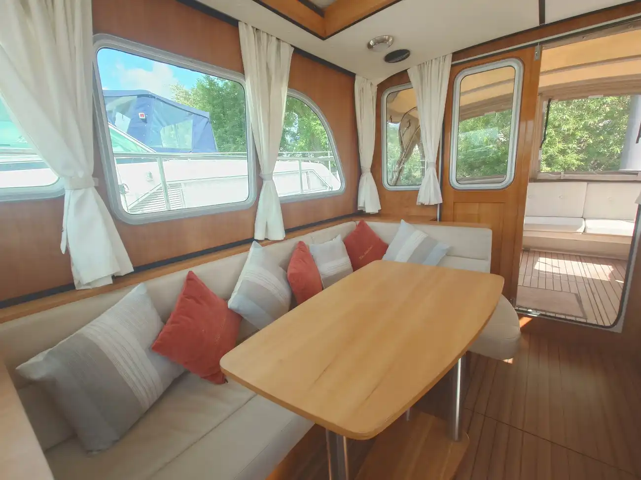 LINSSEN 29.9 SEDAN 2007