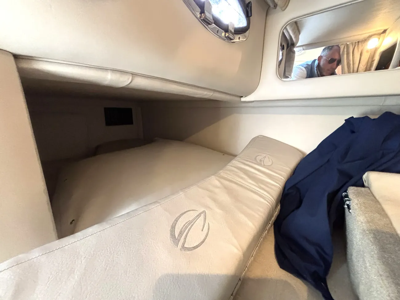 2004 Crownline 250 CR image 7