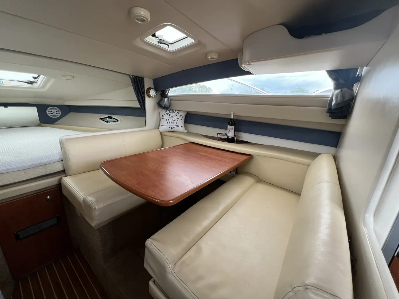 2007 Bayliner 285 Ciera image 2