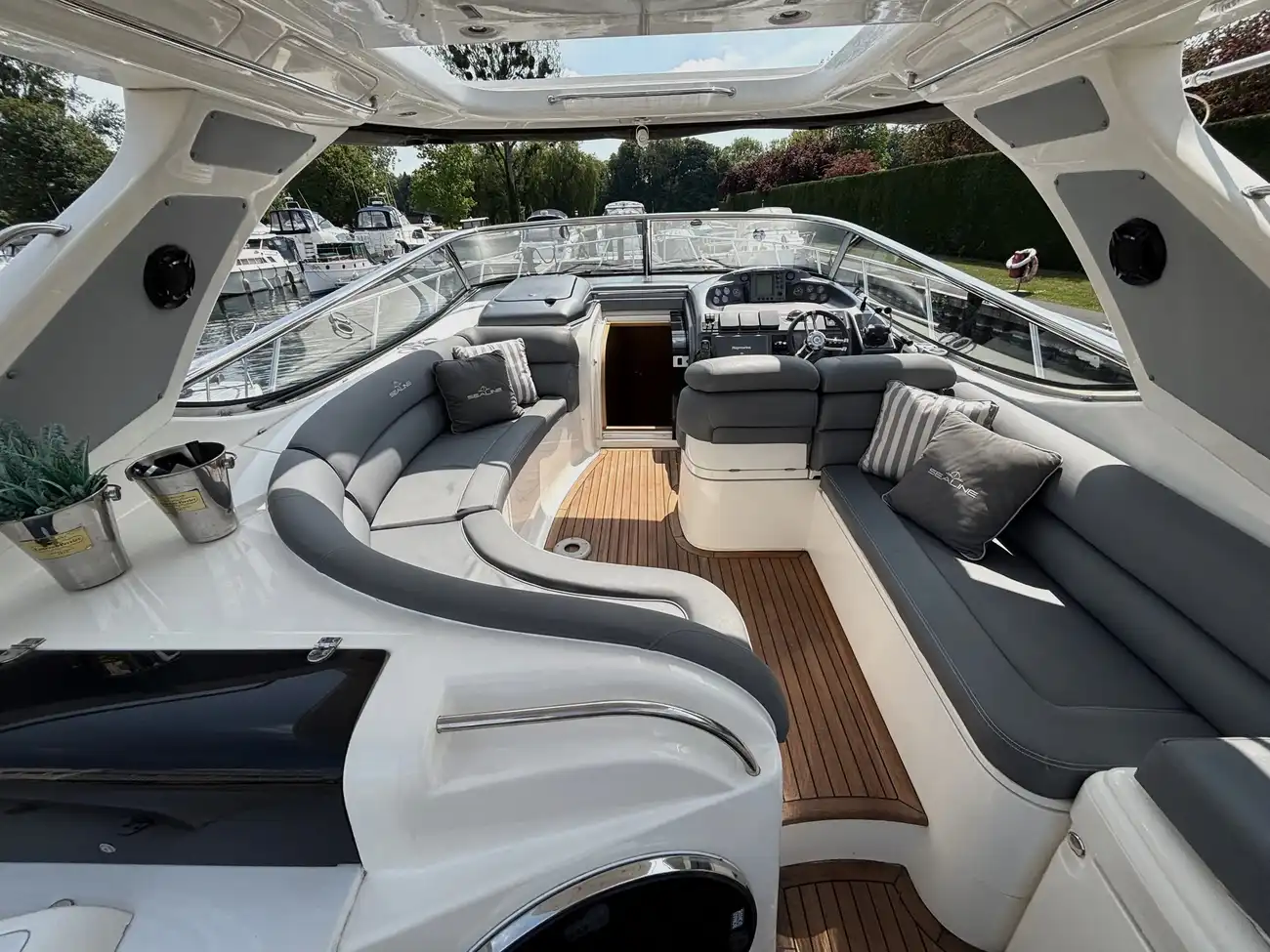 2000 Sealine S41 image 17