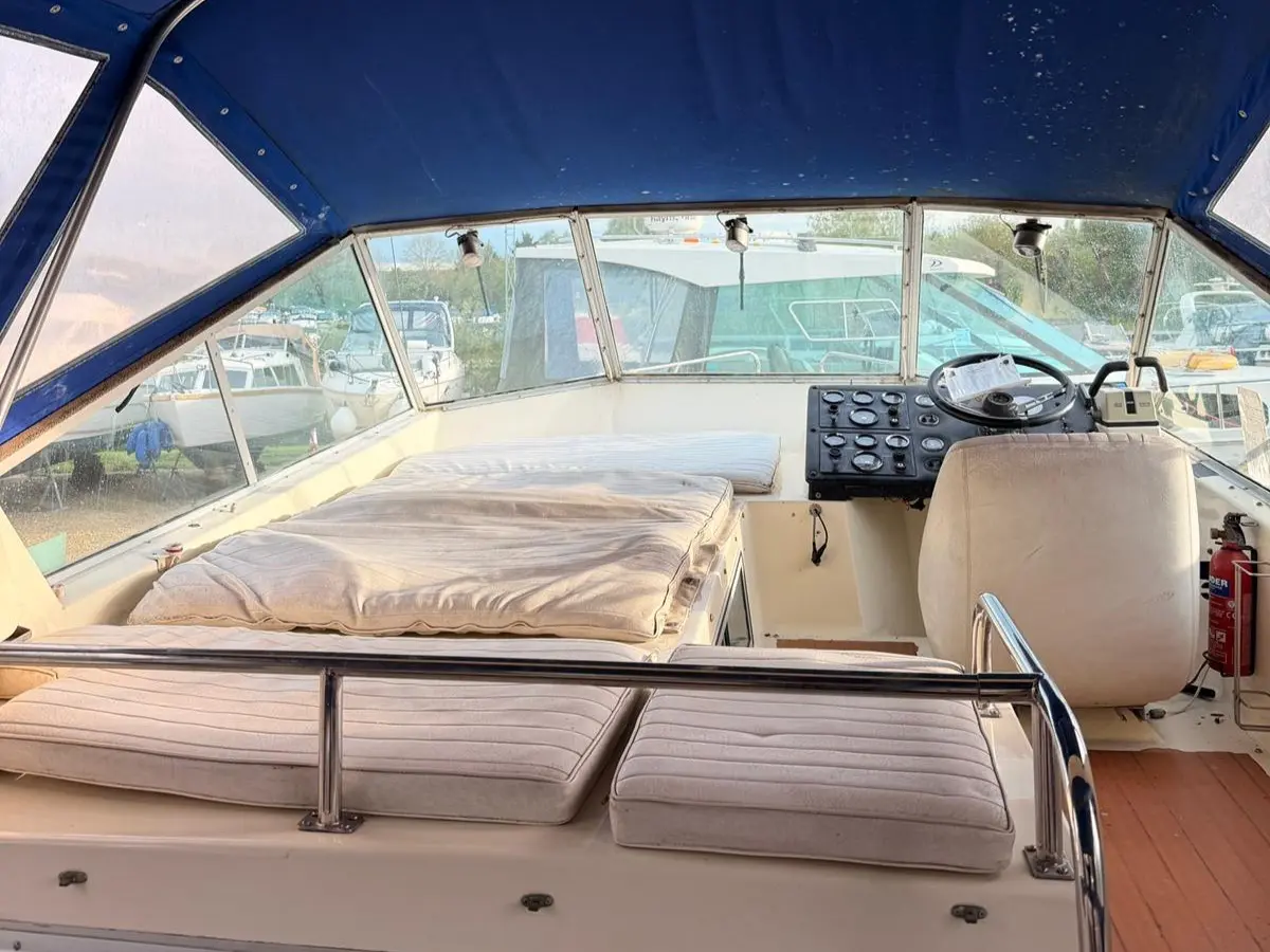 FAIRLINE PHANTOM 32 1979
