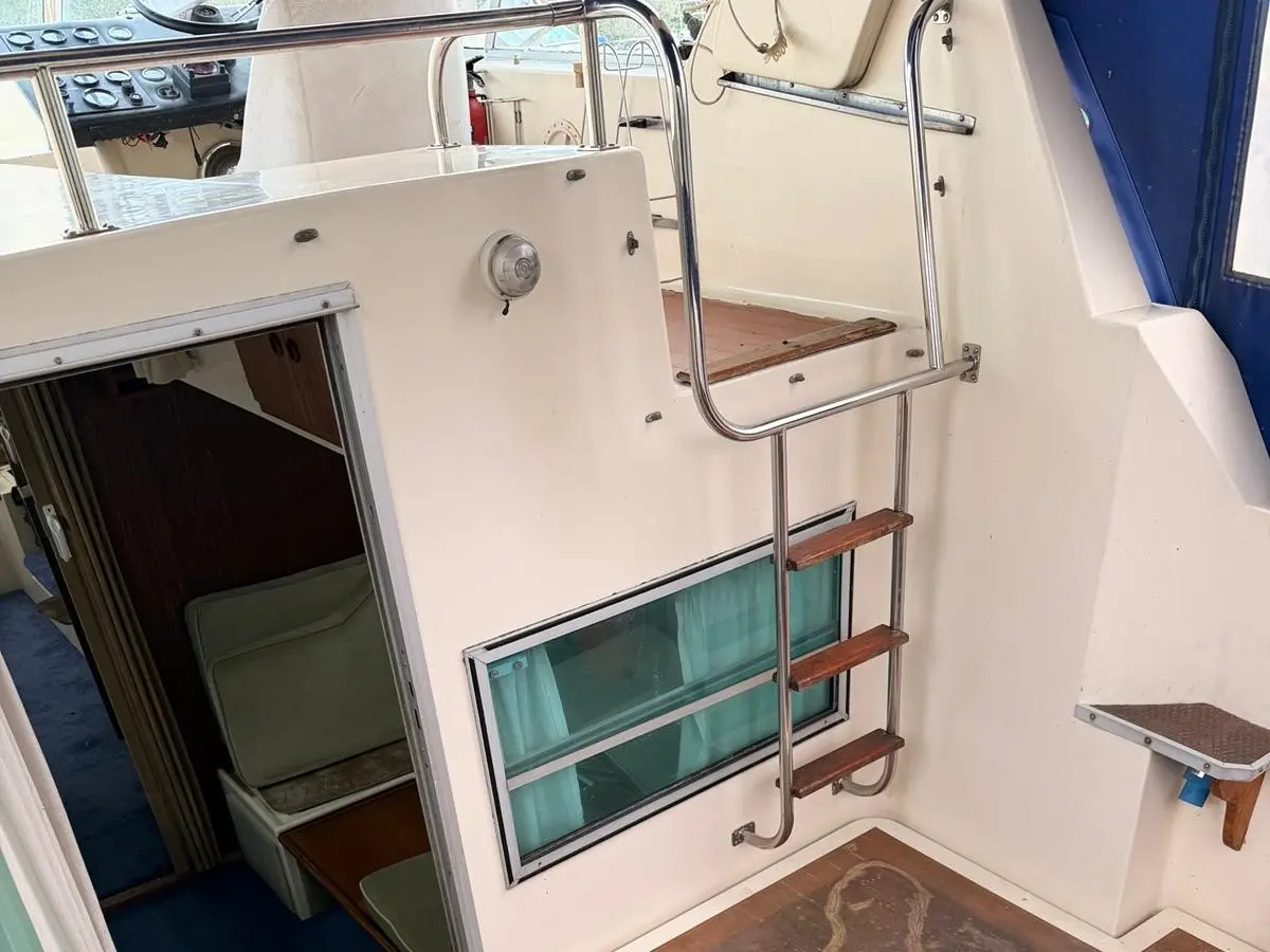 FAIRLINE PHANTOM 32 1979