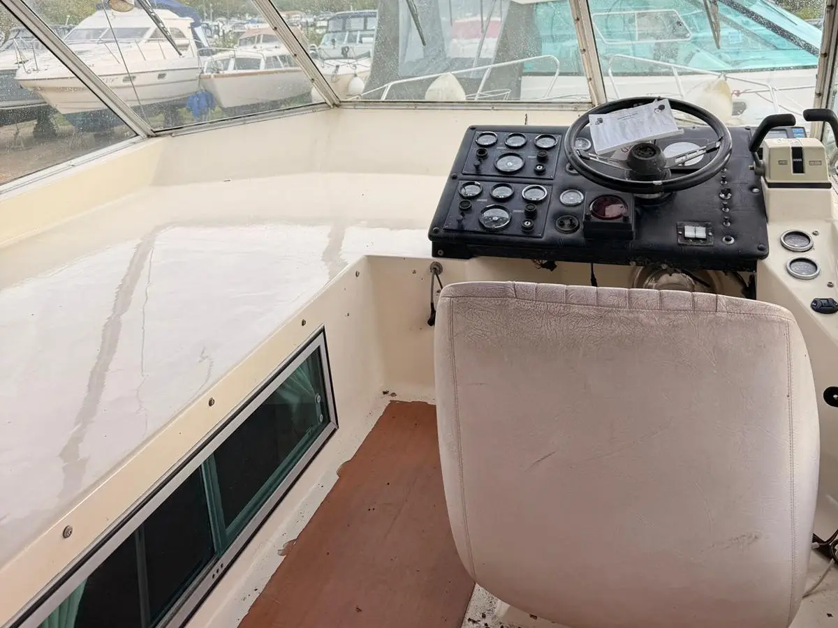 FAIRLINE PHANTOM 32 1979