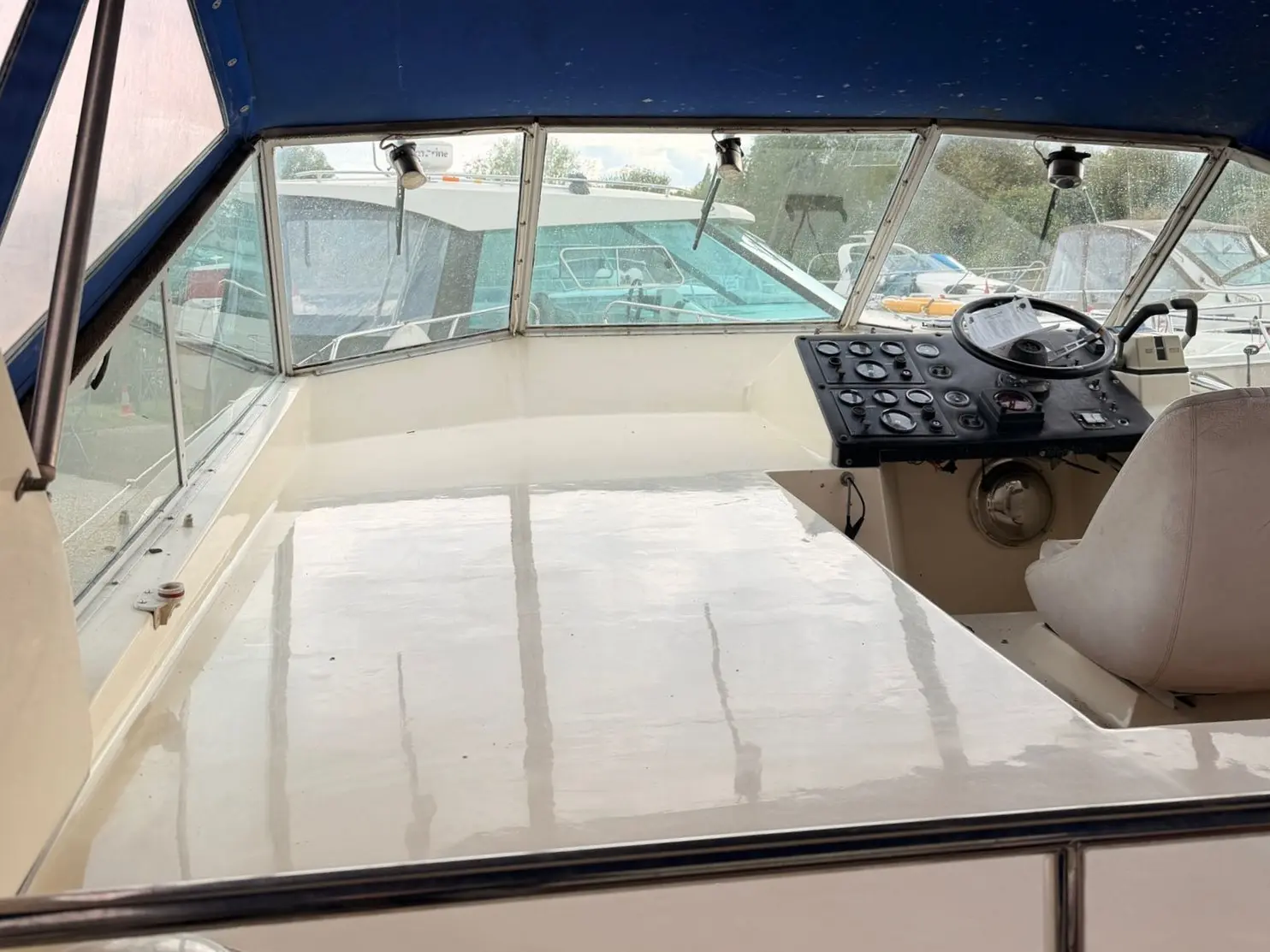 FAIRLINE PHANTOM 32 1979