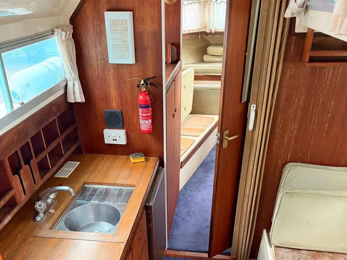 FAIRLINE PHANTOM 32 1979
