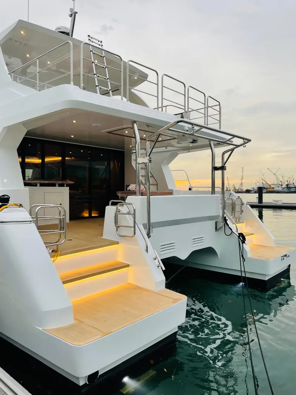 https://www.rightboat.com/boat_images/image_31029808/compressed_d5fd2dc003dc4084858730475dc4cd1c6e8027f07bf24a24a8dac9a06a8a750f.webp photo 10