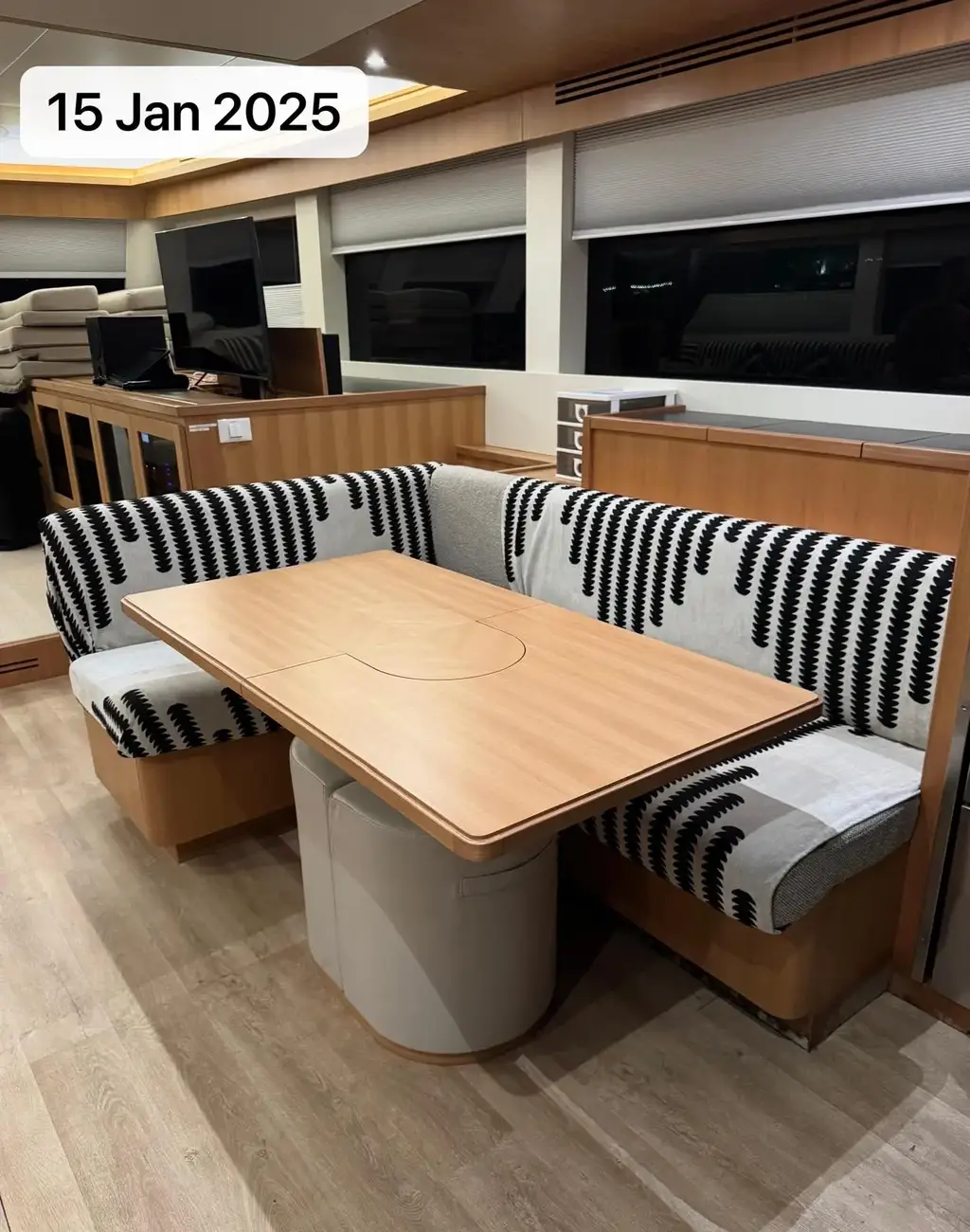 https://www.rightboat.com/boat_images/image_31029809/compressed_79272865c16245208e025e8cb562fc3339c8e4fd26574ad9bcbe5325aa7f712a.webp photo 6