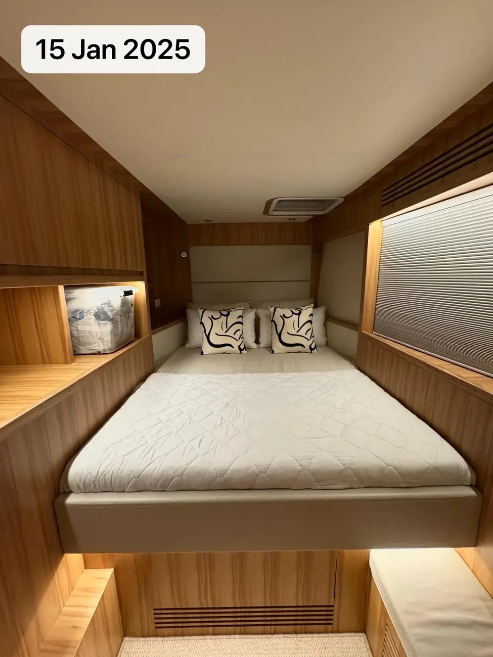 https://www.rightboat.com/boat_images/image_31029814/compressed_2942906cab5549af93e02c822fd29a85cb05e42477c941e6920d3a90b51976c6.webp photo 16